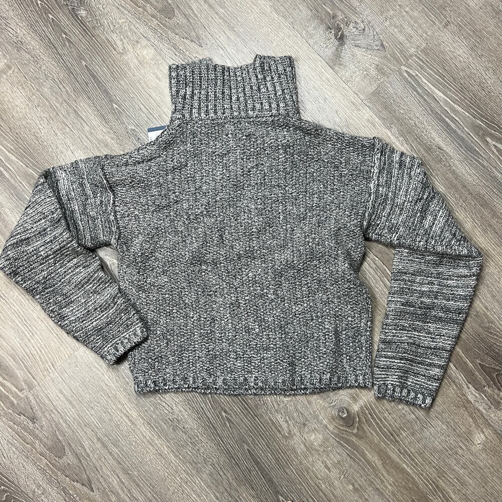 Universal Thread Women's Gray Mock Turtleneck Pul… - image 8